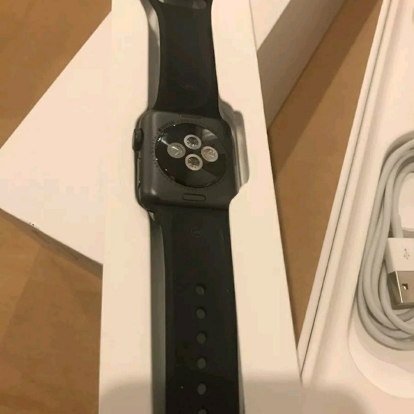 Apple watch series 2 38mm - Picture 5 of 7